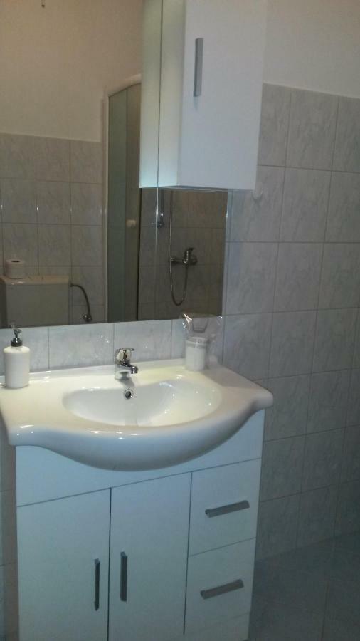 Apartman Lana Banjole Luaran gambar
